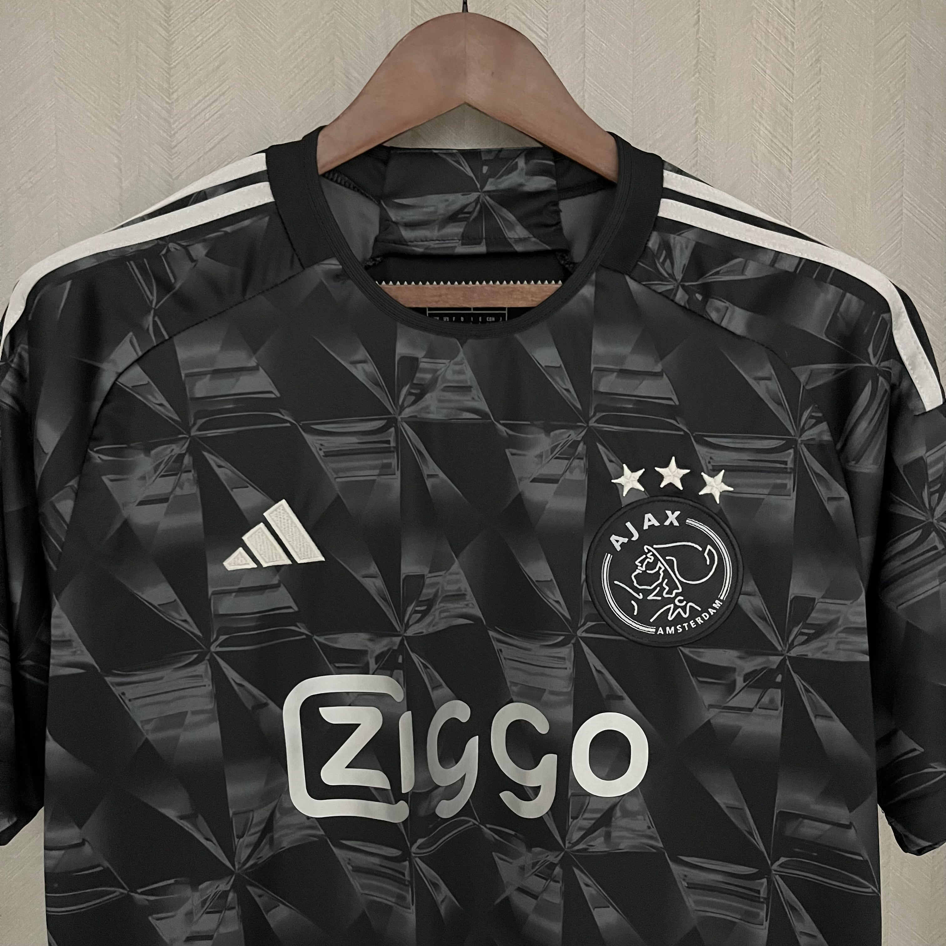 Ajax 23-24 | Third Away