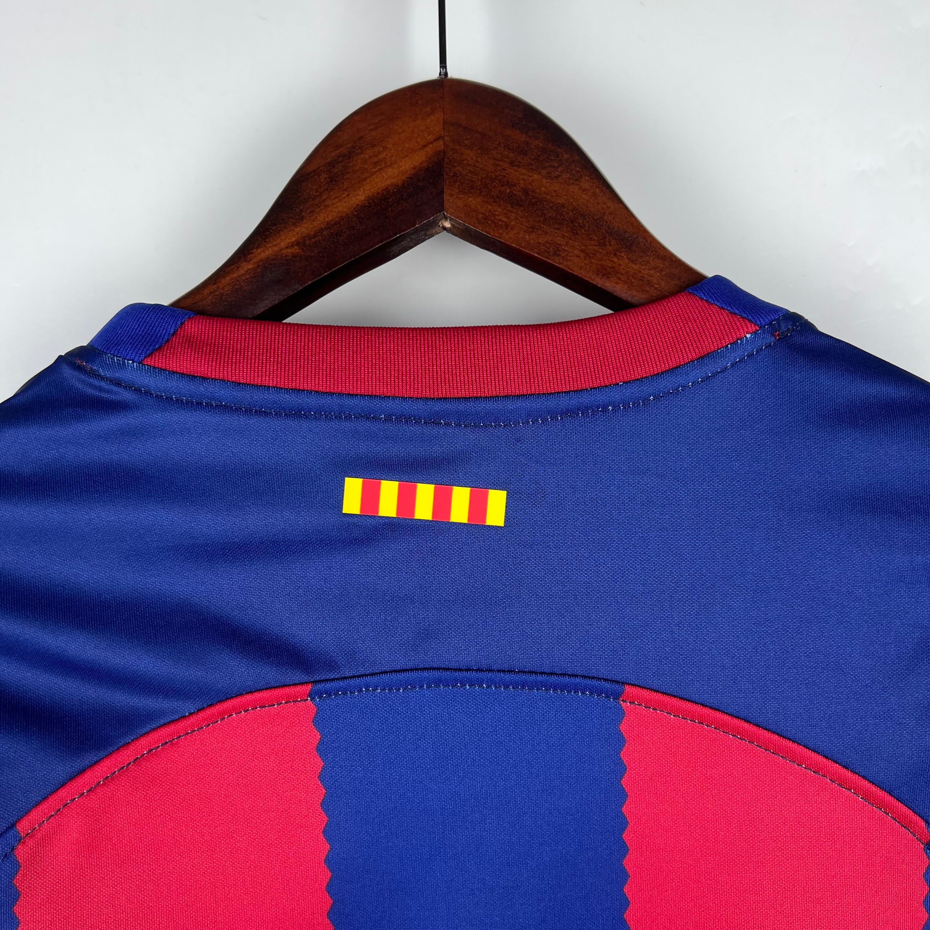 Barcelona 23-24 | Home | Women